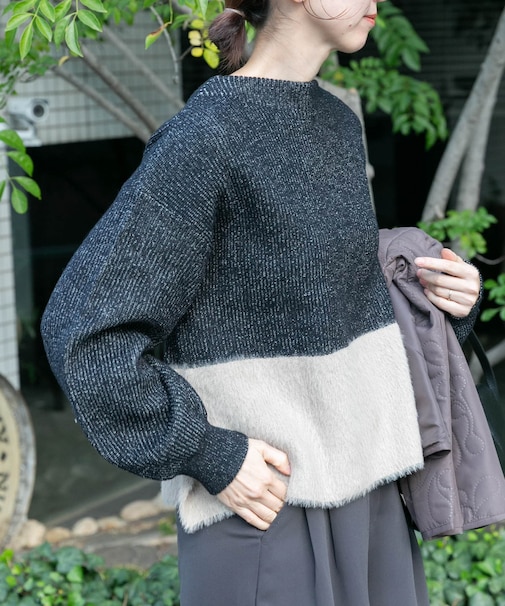 フェザードッキングニット