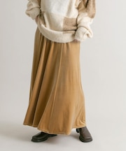 セミフレアベロアスカート