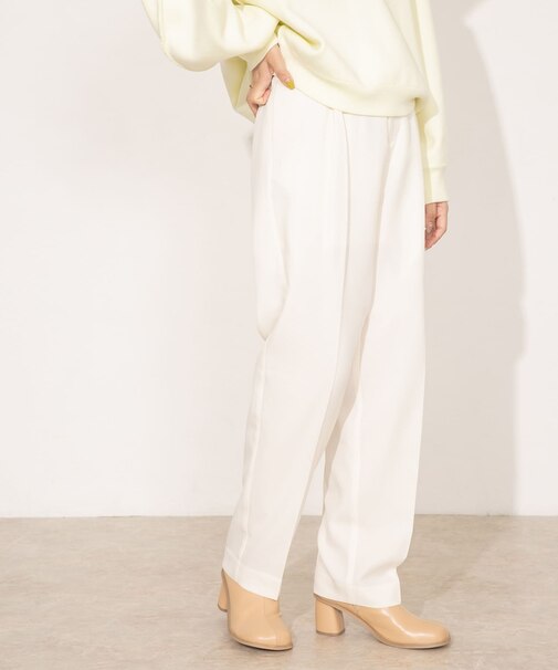 illi　ワンタックセンタープレスパンツ