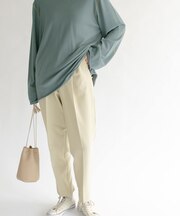 illi　ワンタックスリムテーパードパンツ