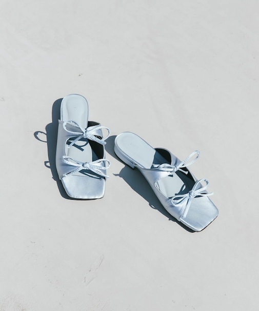 サテンリボンミュール