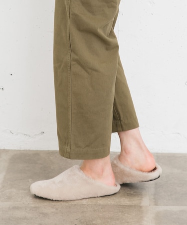 CORSO ROMA， 9　ファーサンダル∴