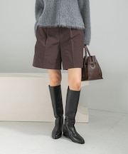 タックデザインショートパンツ