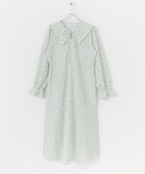 花柄セーラーカラーロングワンピース