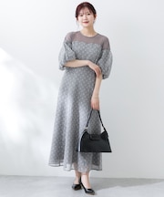 幾何学レースドレス