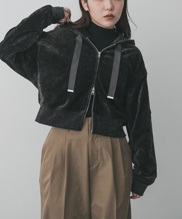 ベロアジップフーディ