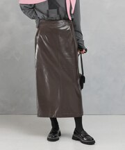 パテントストレートスカート