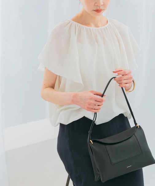 コットンシルクフレアスリーブブラウス