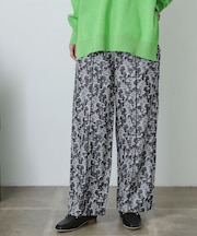 アートフラワーパイピングパンツ