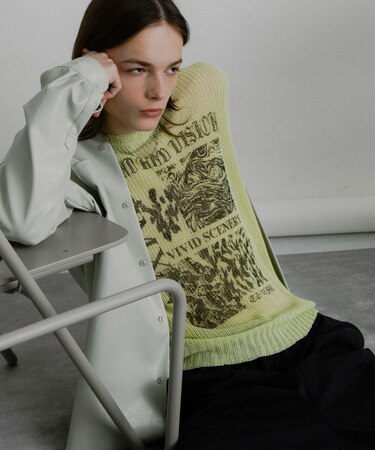 『洗濯可』グラフィックプリントシアーニット