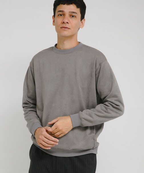 クリーミータッチクルーネックプルオーバー