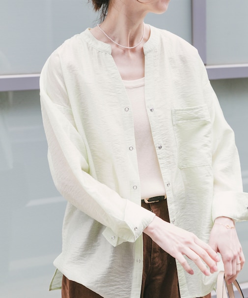 ドットボタンシアーシャツ