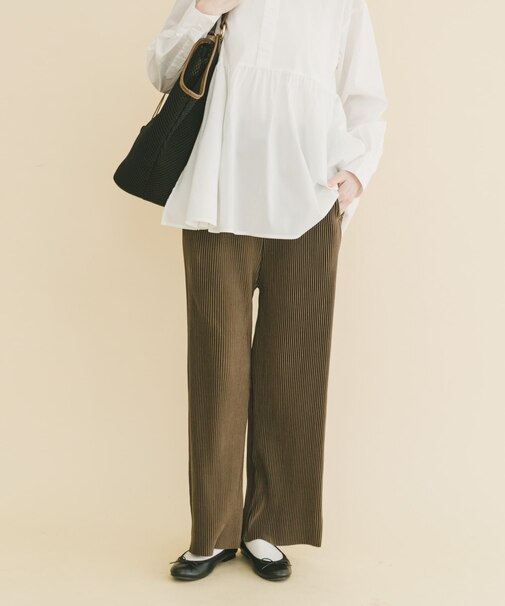 プリーツシャーリングパンツ