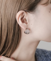 ステンレスメタルラインピアス