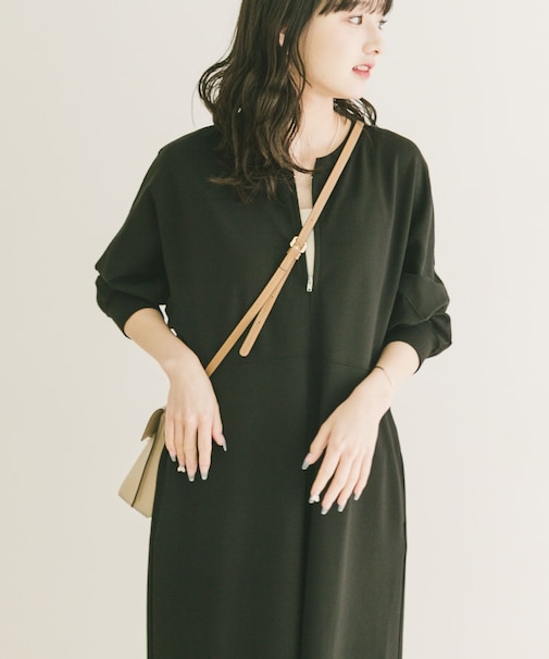 ハーフジップドルマンワンピース