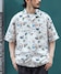 ベージュ