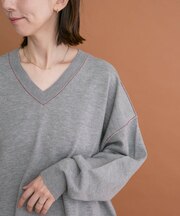 Vネック配色ラインニット