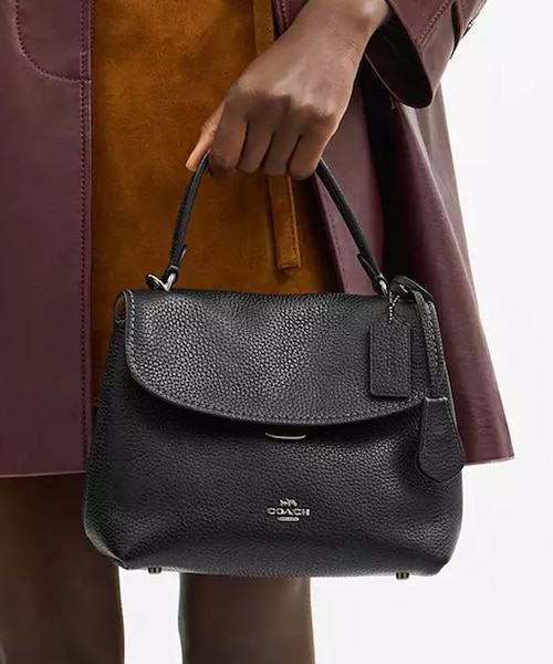 公式】カーリー キャリーオール バッグ・シグネチャー キャンバス