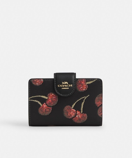 【公式】ミディアム コーナー ジップ ウォレット・チェリー プリント