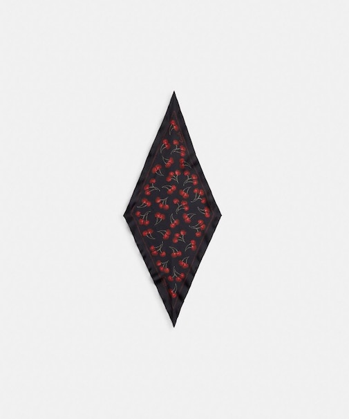 【公式】チェリー プリント シルク ダイヤモンド スカーフ