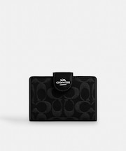 【公式】ミディアム コーナー ジップ ウォレット・シグネチャー デニム