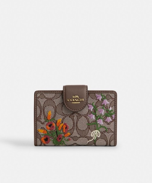 【公式】ミディアム コーナー ジップ ウォレット・シグネチャー ジャカード・フローラル エンブロイダリー