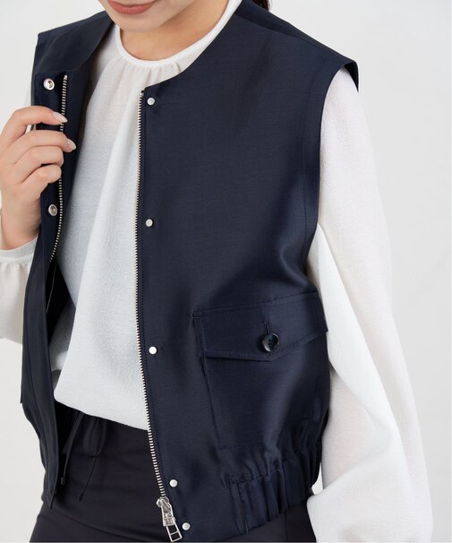 シルクコンツイルノーカラーベスト