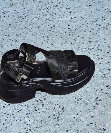 GRISE UTILITYベルテッドサンダル