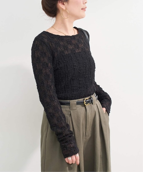 Lucy、ブルーフルーテッドハーフレース　フルーツボール、 ダンボールラグランスリーブプルオーバー | human woman