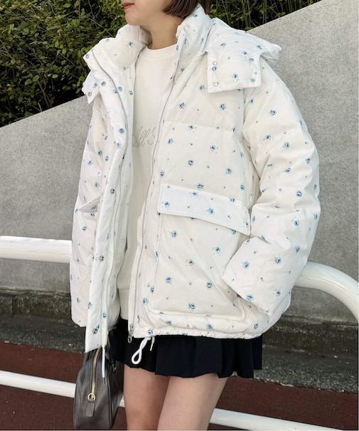 フラワープリントフードパファージャケット
