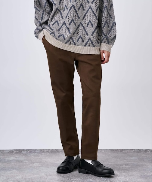 ブラッシュド ストライク ストレッチ テーパードスラックス