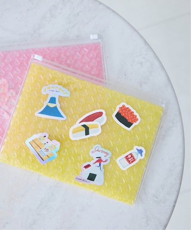 akiishibashiプチプチポーチ&ステッカー