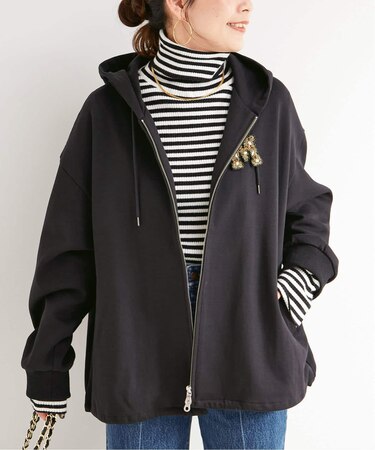 ウォッシャブル / ブローチ付きフードパーカー