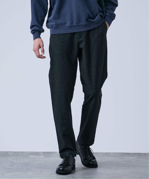 WONDER SHAPE スリムテーパードパンツ