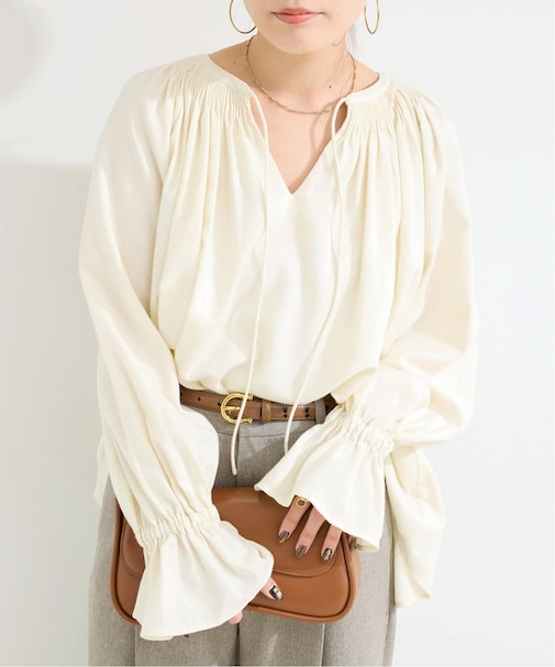 ウォッシャブル / ギャザーネックボリュームブラウス