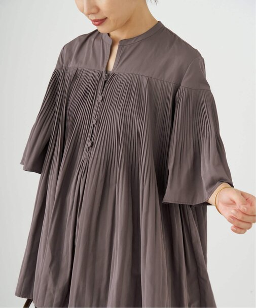 プリーツフレアブラウス