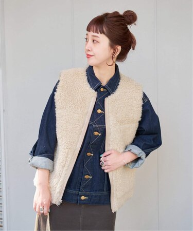 ムートンライクリバーシブルベスト2