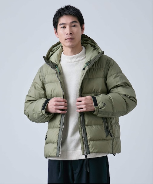 コンパクトフィット ライトダウンジャケット