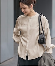 クルーネックツイルブラウス