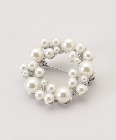 マルパールブローチ