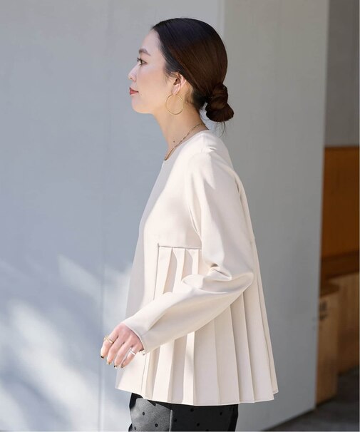 手洗い可 / 切り替えプリーツブラウス