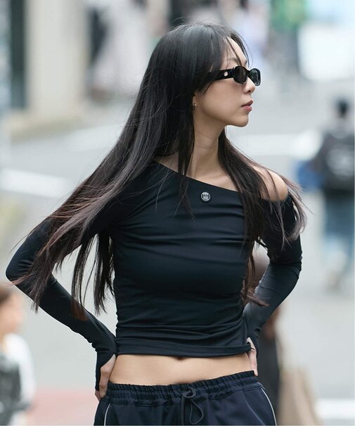 【Paris Saint-Germain / パリ・サン＝ジェルマン】 ONE-SHOULDER TOPS