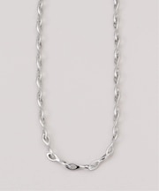 マンテルチェーンネックレス