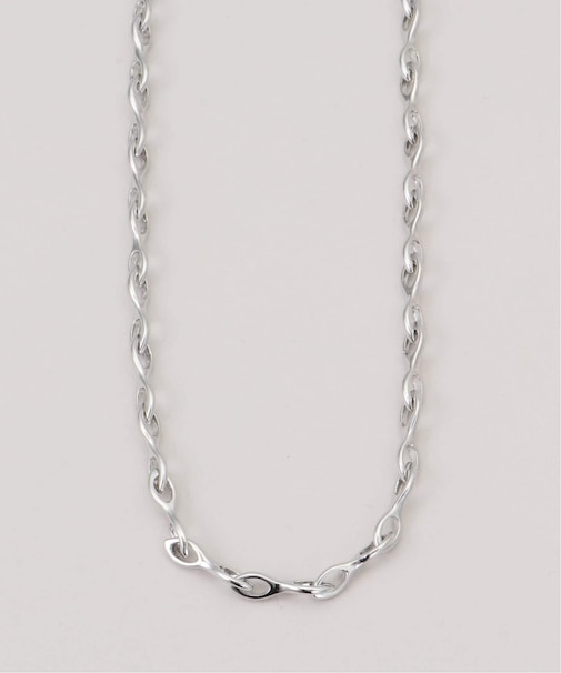 マンテルチェーンネックレス