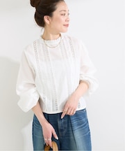 手洗い可 / フリルクルーネックブラウス
