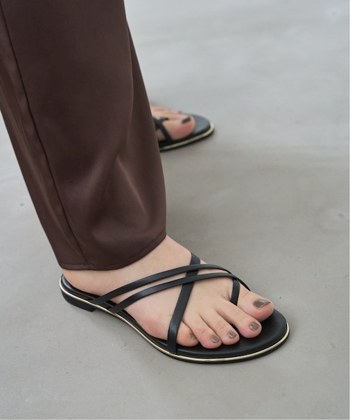 ダブルクロストングサンダル