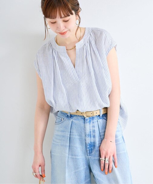 手洗い可 / フレンチリネンスリーブレスブラウス