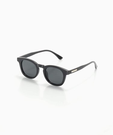 simplicite WELLINGTON EYEWEAR