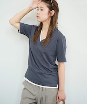 Slim V-Neck Tee
