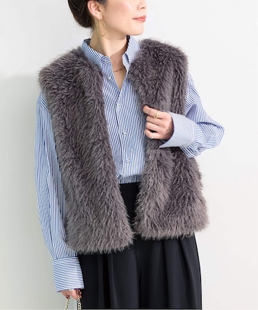 FUR VEST